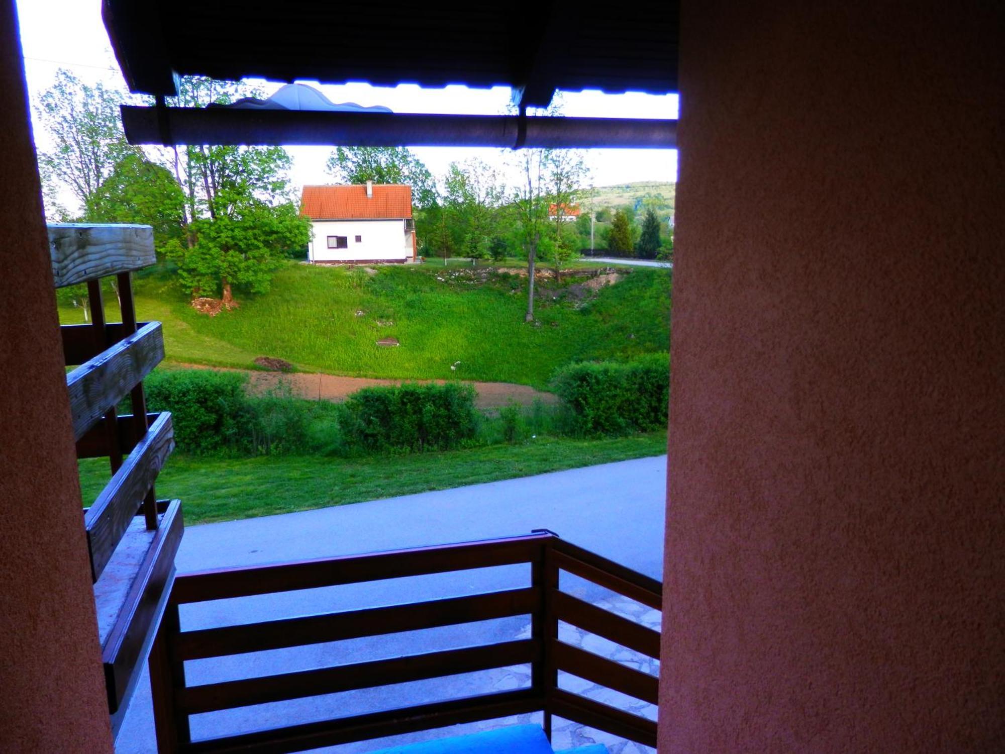 Guesthouse Blazenka Hodak Selište Drežničko Exterior foto