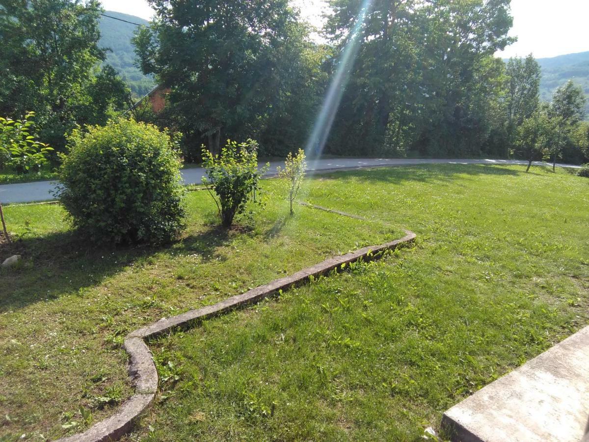 Guesthouse Blazenka Hodak Selište Drežničko Exterior foto